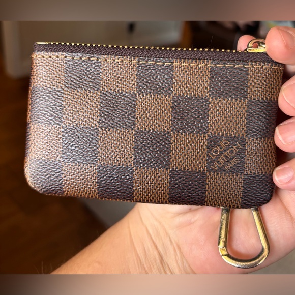 Authentic Louis Vuitton Damier Ebene Key Pouch / Key Cles Wallet - Picture 2 of 9